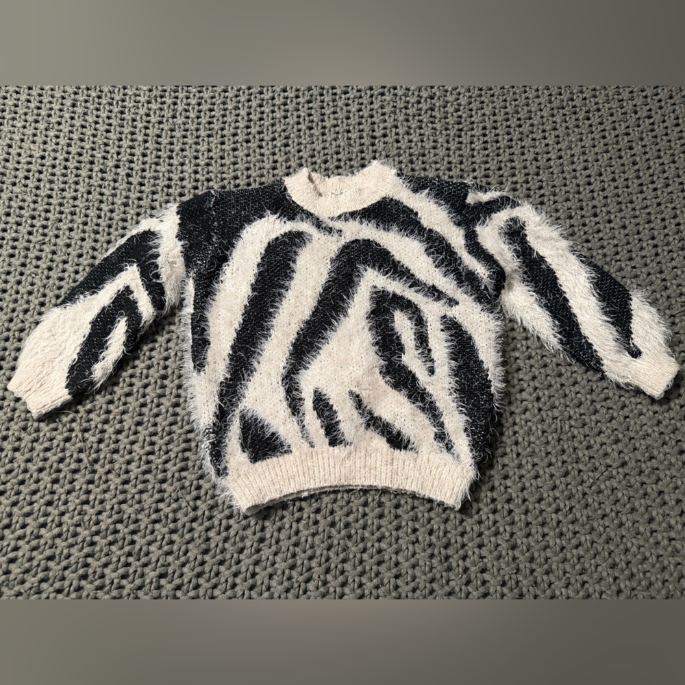 Jessica Simpson kids zebra print black and ivory faux fur sweater 4t